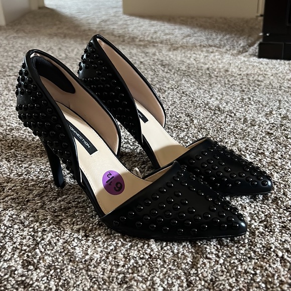 French Connection grommet metal studded heels sz 6.5 - Picture 2 of 5